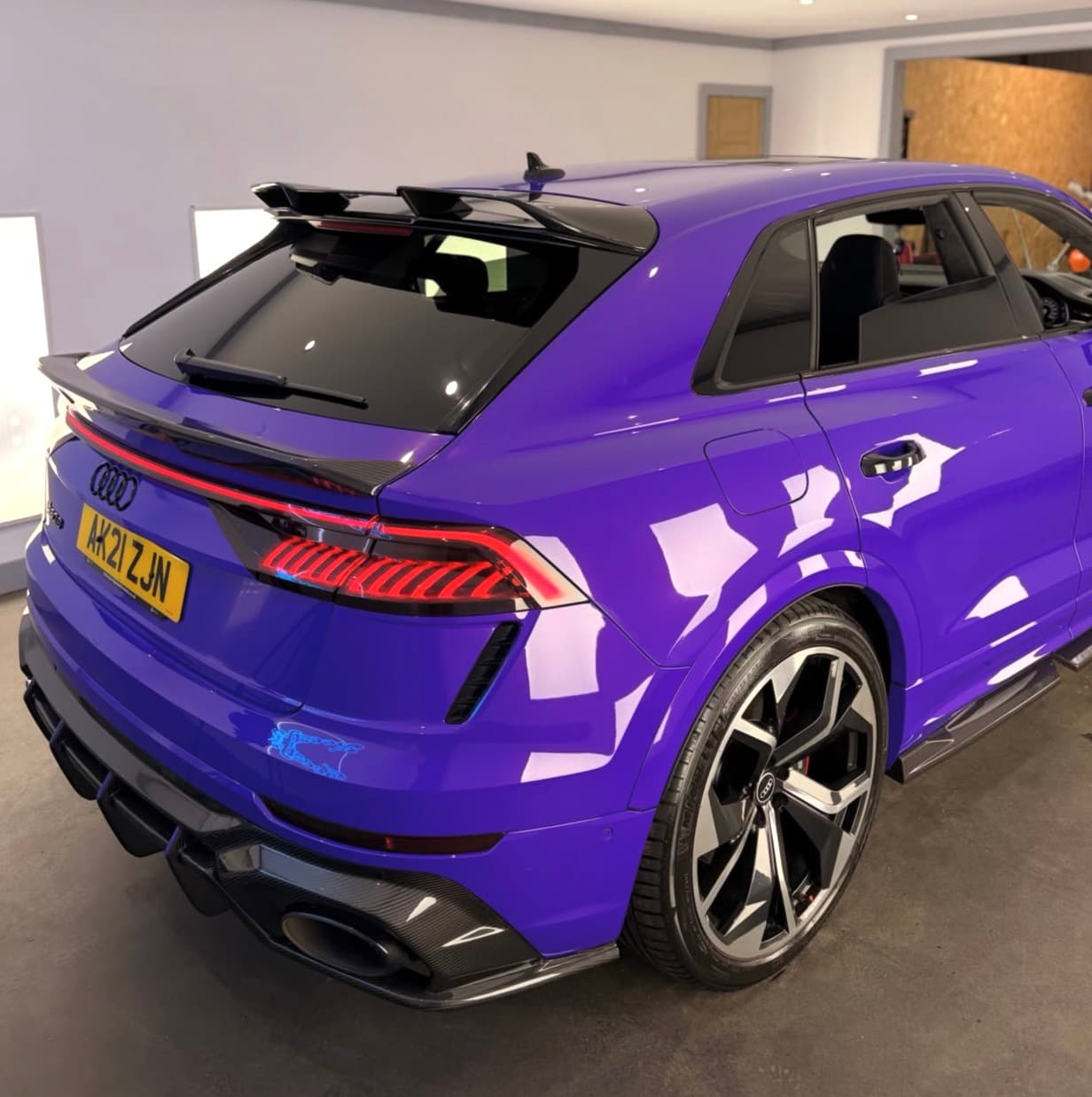 Audi RSQ8