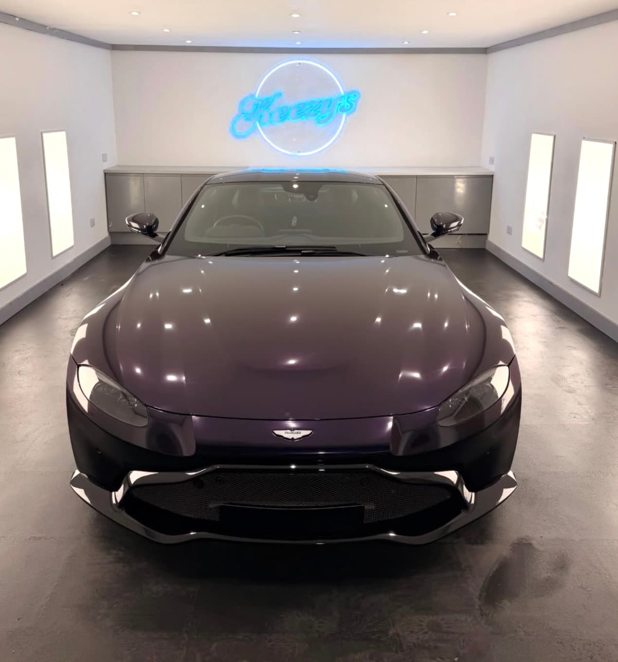 Aston Martin Vantage